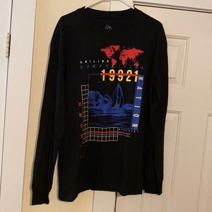 Black, M, graphic long sleeve, by original use
